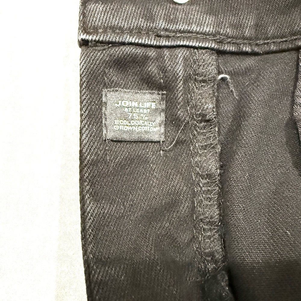 Zara woman Black Frayed Denim high waisted short.Size USA 02 - Picture 5 of 10